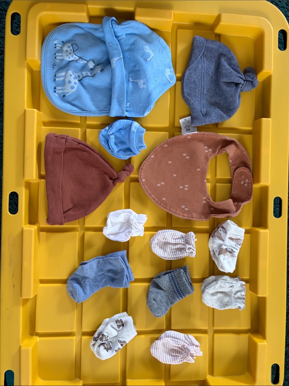 Babies Cotton Knot Hat and socks💙🩵🤍🤎